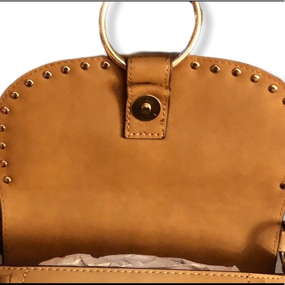 ‼️SOLD‼️Gorgeous Camel Studded Crossbody Bag - Picture 6 of 7